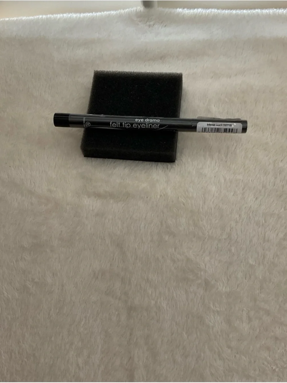 Felt Tip Eyeliner Pen - Black